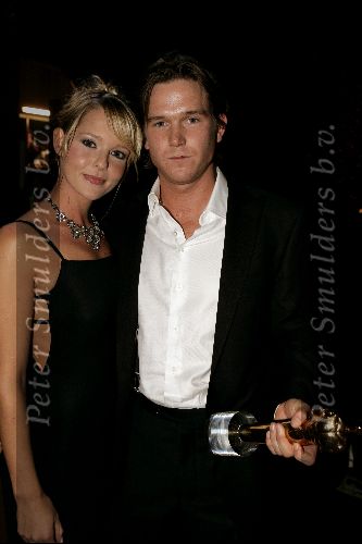 Hilversum 30 september 2004
Uitreiking Gouden beelden in studio 21
Johnny de Mol met Chantal Janzen