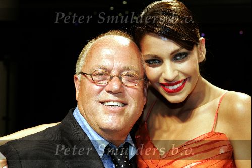 Monaco 10 september 2004
Modeshow Monique Collignon in Grimaldi. 
Touriya met Joop Braakhekke