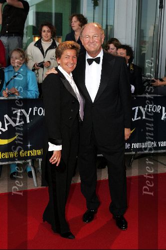 Rotterdam 19 september 2004
Premiere Crazy for You in het nieuwe Luxor.
Joop v d Ende met vrouw Janine
