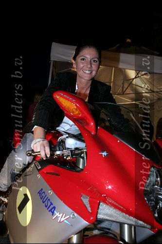 Amsterdam 14 september 2004
Feestje Vespa scooters.
Josefine v Asdonk op moter
