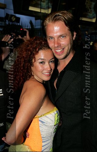 Scheveningen 13 september 2004
Premiere Cool in pathe scheveningen.
Katja Schuurman met Thijs Romer