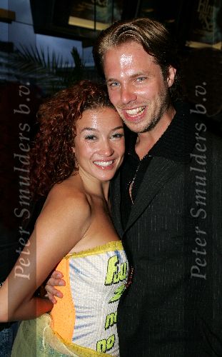 Scheveningen 13 september 2004
Premiere Cool in pathe scheveningen.
Katja Schuurman met Thijs Romer