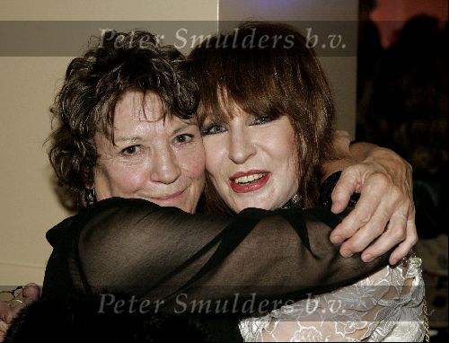Hilversum 30 september 2004
Uitreiking Gouden beelden in studio 21
Kitty Courbois en Liesbeth List