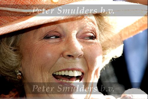 Den Haag 12 september 2004
Koningin Beatrix opent Diligentia.