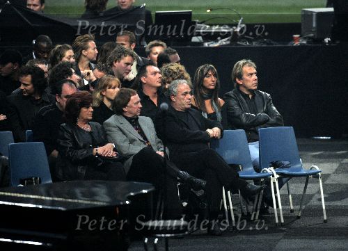 Amsterdam 27 september 2004
Afscheid Andre Hazes in de Amsterdam Arena
Maarten Spanjer met vriendin