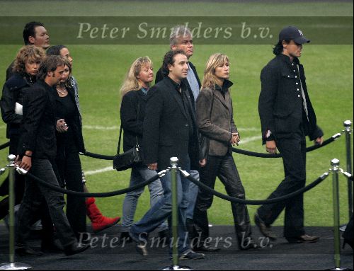 Amsterdam 27 september 2004
Afscheid Andre Hazes in de Amsterdam Arena
Wendy v Dijk Marco Borsato en Dinand Woesthoff