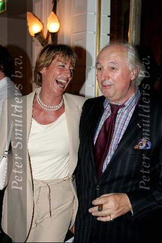 Amsterdam 6 september 2004
Modeshow Frans Molenaar in het Amstel Hotel.
Tineke de Groot met Matthijs v Heininge