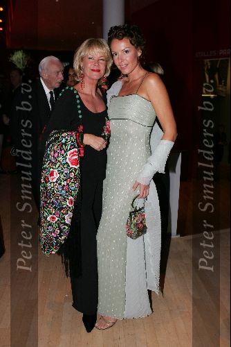Rotterdam 19 september 2004
Premiere Crazy for You in het nieuwe Luxor.
Sheila de Vries met Mickey Hoogendijk