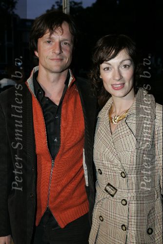 Utrecht 24 september 2004
Premiere Alice in glamourland.
Myrianne v Reeden met vriend.