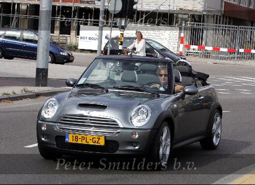 Amsterdam 11 september 2004
Prins Bernhard Jr in mini cooper cabrio