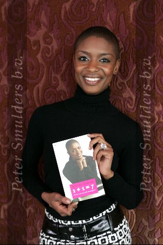 Amsterdam 21 september 2004
Presentatie boek Sylvana Simons.
Sylvana Simons