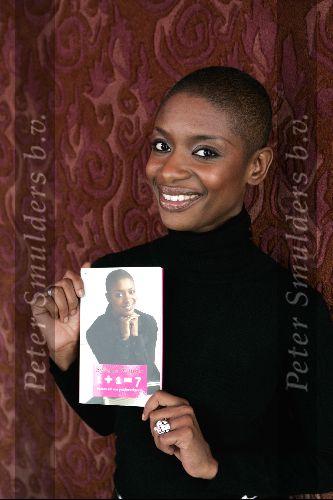 Amsterdam 21 september 2004
Presentatie boek Sylvana Simons.
Sylvana Simons