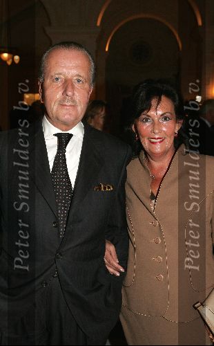 Amsterdam 6 september 2004
Modeshow Frans Molenaar in het Amstel Hotel.
Theo Hiddema met vrouw