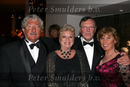 Rotterdam 19 september 2004
Premiere Crazy for You in het nieuwe Luxor.
Hans Boskamp Corry v Gorp en Tom Westermeijer Ine boskamp