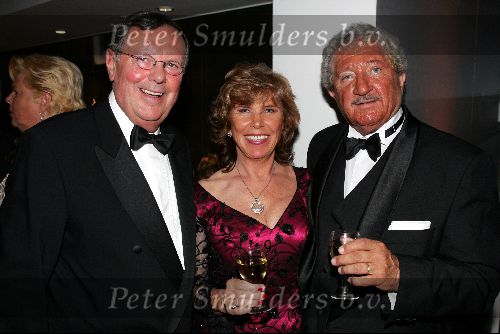 Rotterdam 19 september 2004
Premiere Crazy for You in het nieuwe Luxor.
Tom Westermeijer met Hans en Tine Boskamp