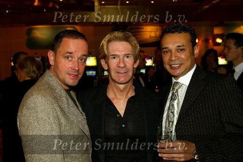 Scheveningen 30 september 2003
Society brunch in het holland casino scheveningen
Addy v d Krommenacker met vriend en jeffrey stubbs

Peter Smulders bv