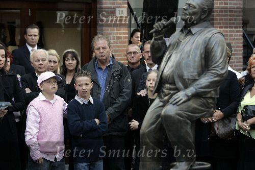 Amsterdam 23 september 2005
Onthulling beeld van Andre Hazes op zijn eerste sterfdag.
Andre Hazes  Jr.