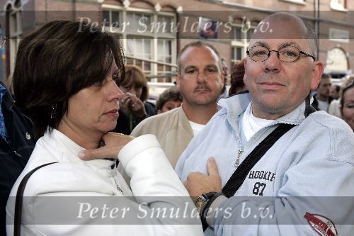Amsterdam 23 september 2005
Onthulling beeld van Andre Hazes op zijn eerste sterfdag.
Broer Arie Hazes