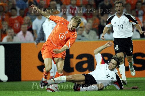 Rotterdam 17 Augustus 2005 oefeninterland nederland - duitsland 2-2 uitblinker arjen robben en torsten frings.