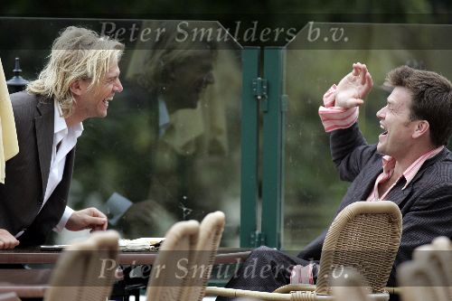 Eemnes 12 septmber 2005
Antonie Kamerling met Beau v Erven Dorens op terras
