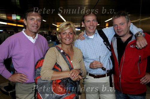Schiphol 19 september 2005
Caroline Tensen vertrekt naar kilimajaro met 3 heren Hans Robert en Titus Kramer.