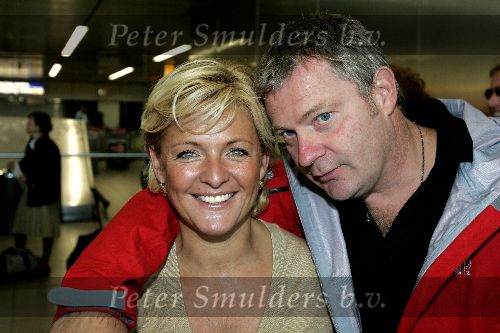 Schiphol 19 september 2005
Caroline Tensen vertrekt naar kilimajaro met Titus Kramer.