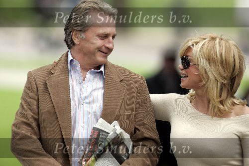 Amsterdam 17 september 2005
Hans Breukhoven en Connie Breukhoven verliefd in het vondelpark