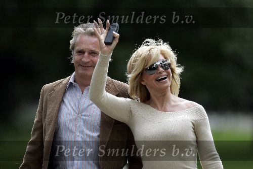 Amsterdam 17 september 2005
Hans Breukhoven en Connie Breukhoven verliefd in het vondelpark