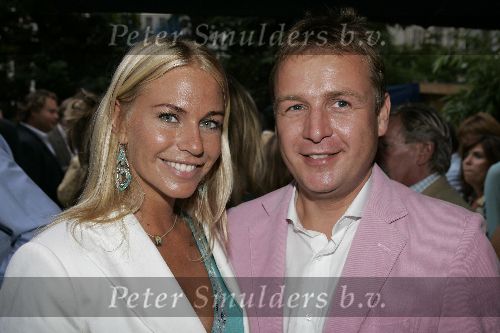 Amsterdam 10 september 2005
Feestje van Suit supply en Ralph de Vries . Ossehaasparty.
Ellemieke Vermolen  en Mike Dobbinga