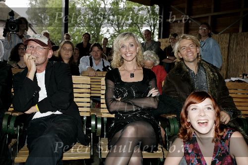 Muiderberg 15 september 2005
Presentatie theaterstuk Turks fruit van Jan Wolkers.
Antonie Kamerling met Jelka v Houten en Ellen evers en sjoerd Pleijsier