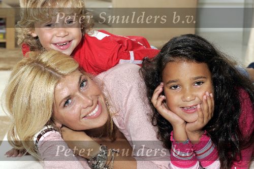 Amsterdam 26 september 2005
Estelle Gullit met haar kinderen Maxim en Joelle