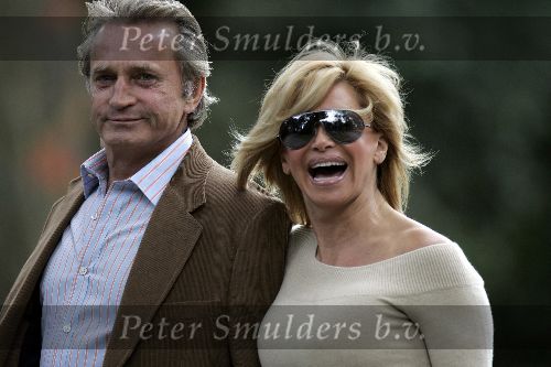 Amsterdam 17 september 2005
Hans Breukhoven en Connie Breukhoven verliefd in het vondelpark
