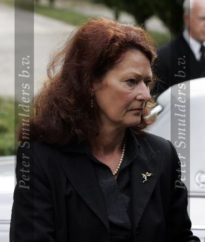 Amsterdam 29 september 2005
Begrafenis Joop Doderer op begraafplaats Zorgvlied.
 Joop doderer   zijn vrouw