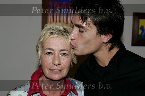 Amsterdam 16 september 2005
Premiere Aram v d Rest en Josine v Dalsum.
Josine en Aram v d Rest  kussend