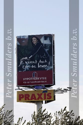 Amsterdam 29 september 2005
 Billboard leontine v Moorsel langs de A10