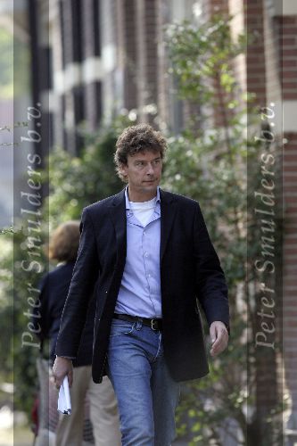 Amsterdam 23 september 2005
Marc Klein Essink wandelend op straat