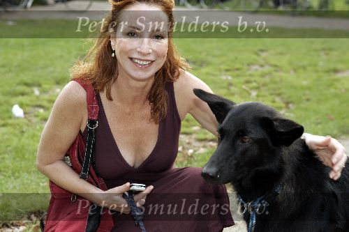 Amsterdam 24 september 2005
Demonstratieloop voor honden los in het vondelpark.
Marianne Mudder met hond