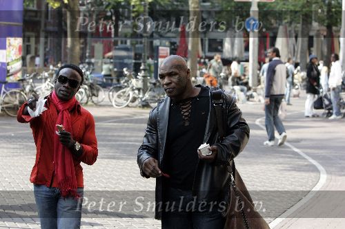 Amsterdam 20 september 2005
Mike Tyson in Amsterdam samen met Regilio Tuur.