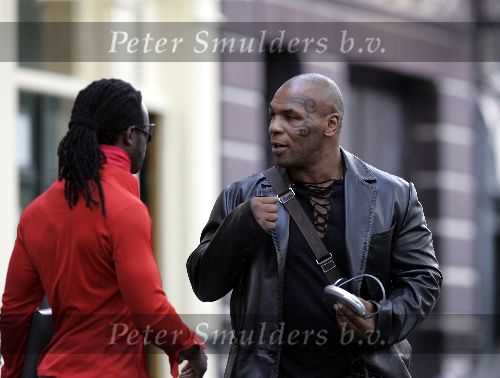 Amsterdam 20 september 2005
Mike Tyson in Amsterdam samen met Regilio Tuur.