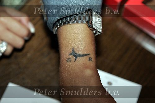 Amsterdam 1 september 2005
Rachel Hazes bij medium Char in hotel the Grand. tatoo Andre Rachel