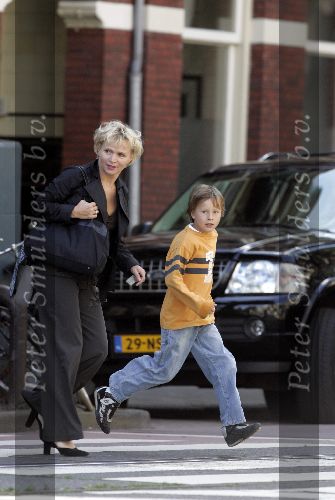 Amsterdam 12 septmber 2005
Rene Soutendijk met zoontje