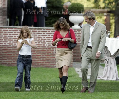Wassenaar 18 september 2005
Trouwerij Roelof Hemmen en Marjon v Rijn.
Sacha de Boer met Rick Nieman en zijn dochter