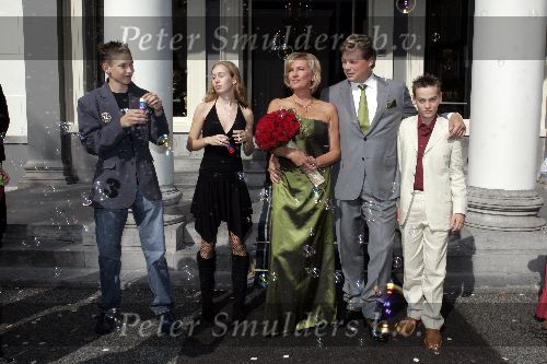 Wassenaar 18 september 2005
Trouwerij Roelof Hemmen en Marjon v Rijn.
Roelof ouders en zijn kinderen vlnr Thom Lisa en Hidde