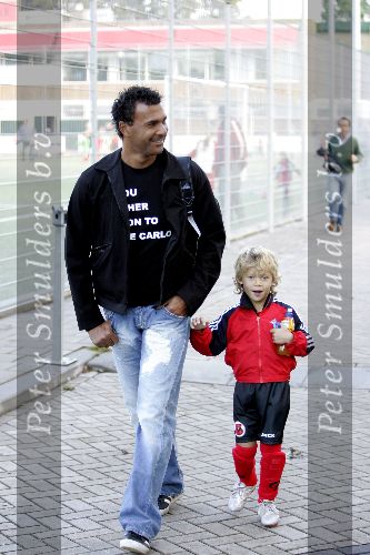 Amsterdam 17 september 2005
 Ruud Gullit en Max bij AFC