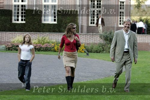 Wassenaar 18 september 2005
Trouwerij Roelof Hemmen en Marjon v Rijn.
Sacha de Boer met Rick Nieman en zijn dochter