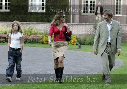 Wassenaar 18 september 2005
Trouwerij Roelof Hemmen en Marjon v Rijn.
Sacha de Boer met Rick Nieman en zijn dochter