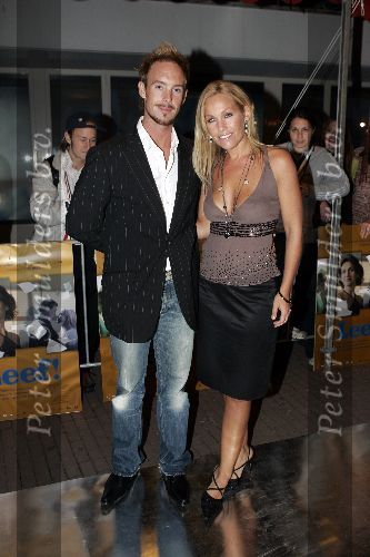 Utrecht 28 september 2005
Openingsavond van het 25e filmfestival met film Leef.
Tanja Jess en Charly Luske