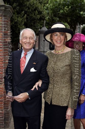 Noordwijk 27 augustus 2005
Trouwen Prins Pieter Christiaan en Anita v Eijk.
Tineke de Groot met  Fabius