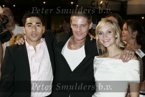 Amsterdam 4 september 2005
Premiere Schnitzel paradijs in city theater.
Bracha v Doesburgh met Tygo gernandt en