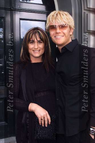 Amsterdam 23 september 2001
Premiere de Titanic in Carre
Hoofdrolspeler Bastiaan Ragas van Aida met zijn zwangere vriendin Laura Vlasblom
